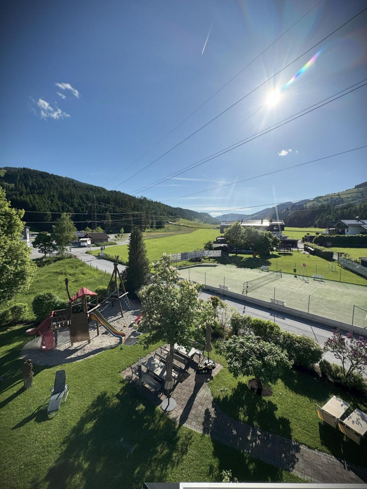 Harmls Aparthotel Flachau Exterior photo